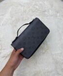 Louis Vuitton Handtas Grey