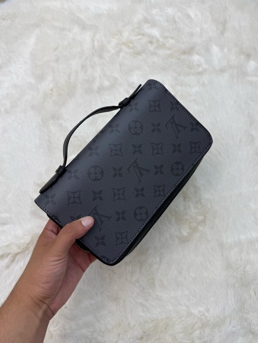 Louis Vuitton Handtas Grey