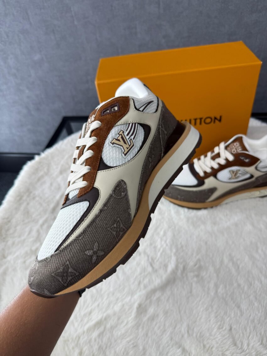 Louis Vuitton Run Away Sneakers Brown - Afbeelding 4
