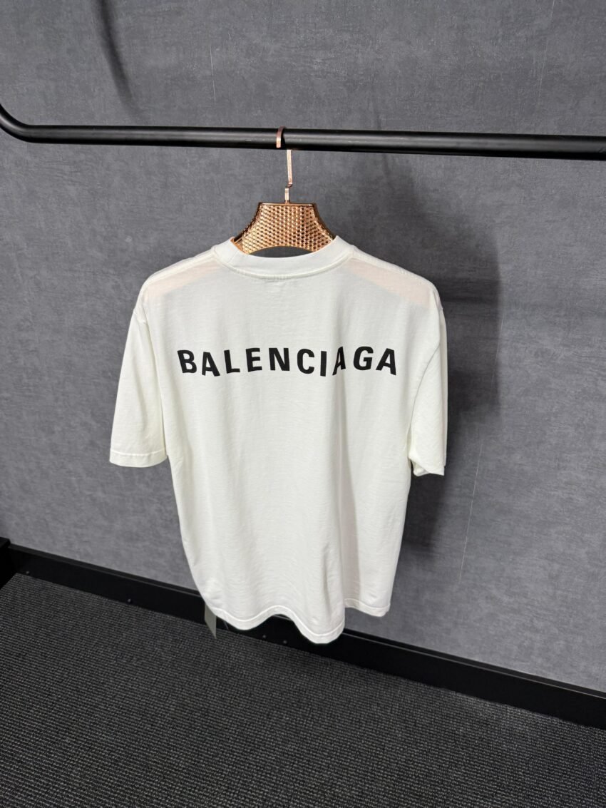 Balenciaga White T-Shirt Black Text - Afbeelding 3