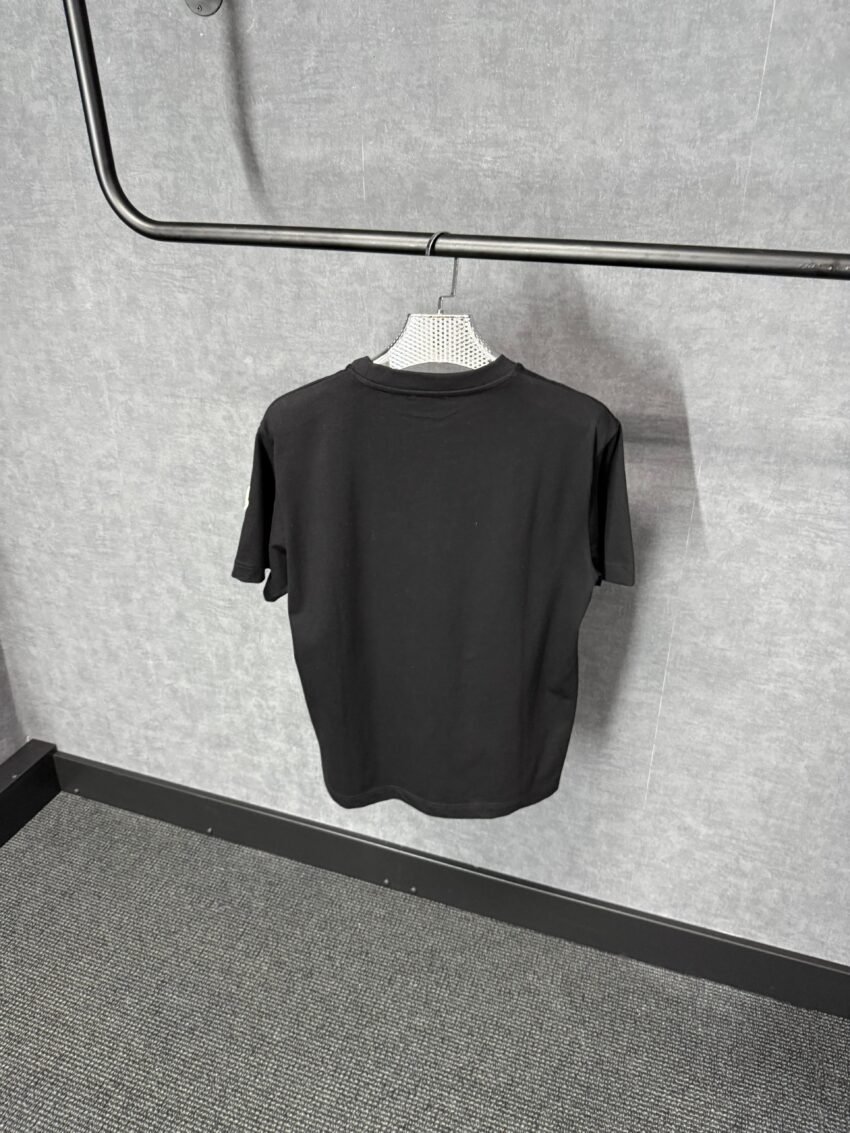 Moncler Black T-Shirt Yellow Logo Text - Afbeelding 3