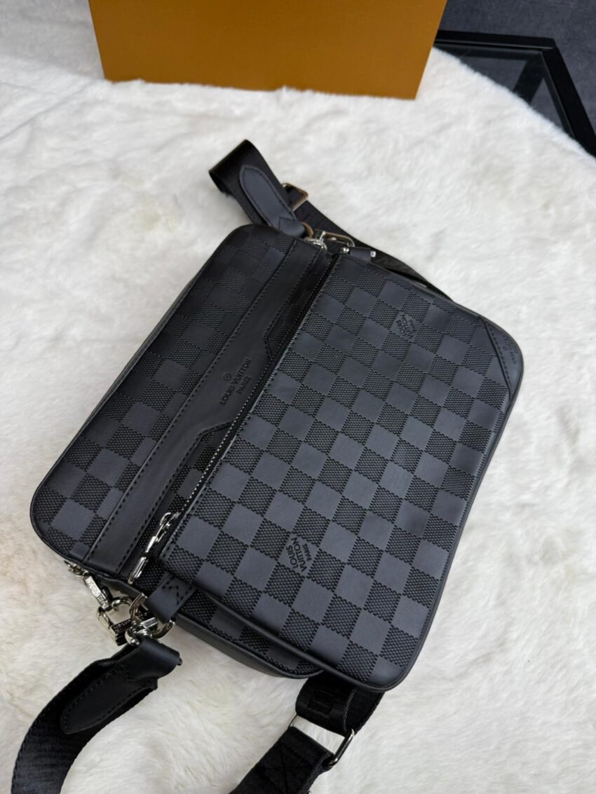 Louis Vuitton Trio Bag Black on Black Blokjes - Afbeelding 4