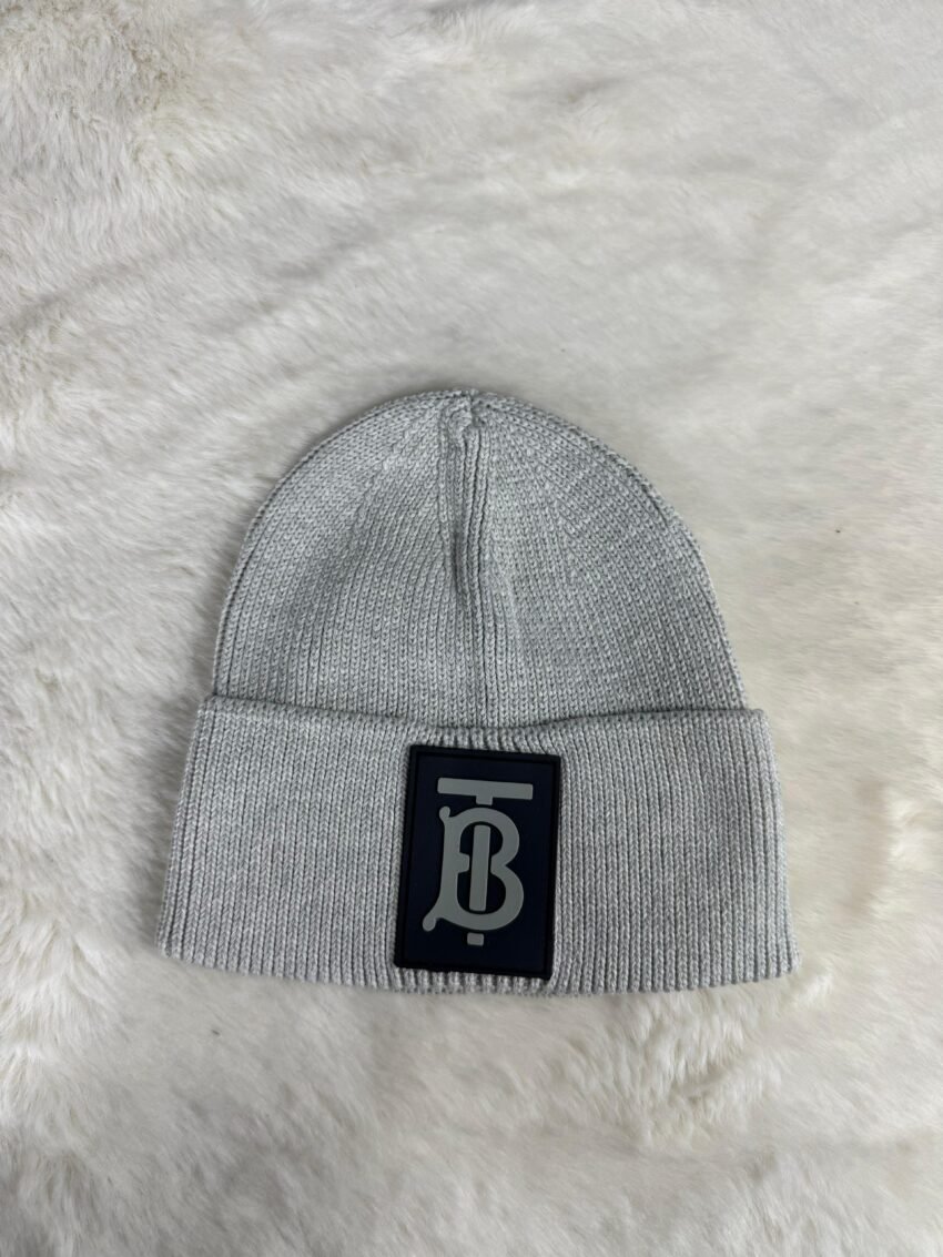 Burberry (B) Muts Lichtgrijs