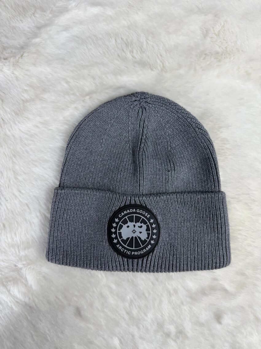 Canada Goose Muts Lichtgrijs Black Label