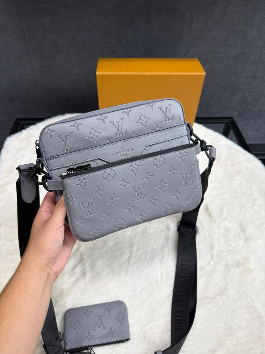 Louis Vuitton Trio Bag Grey