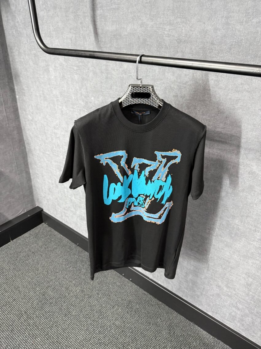 Louis Vuitton Black T-Shirt Blue Big Logo
