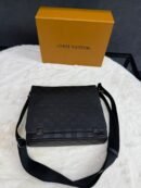 Louis Vuitton Trio Bag Black on Black Silver Blokjes