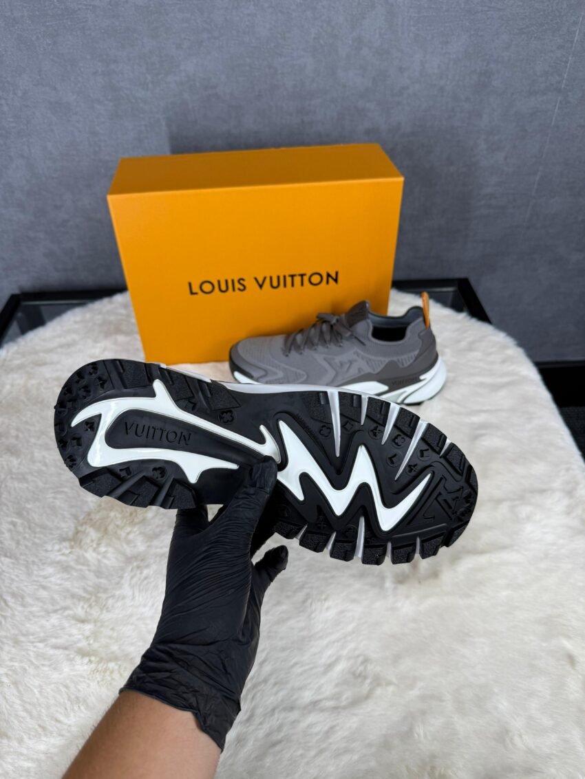 Louis Vuitton Tatic Grey Sneakers (NFC) #xadv - Afbeelding 4
