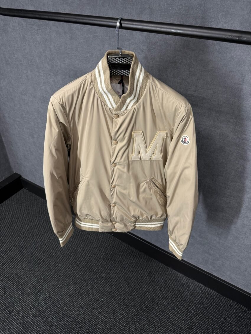 Moncler Bomer Beige Jasje High Quality
