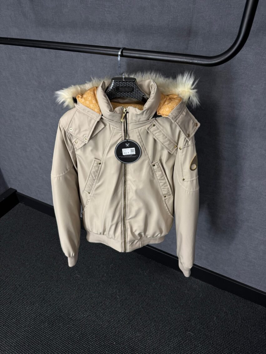 Moose Knuckles Beige Winterjas