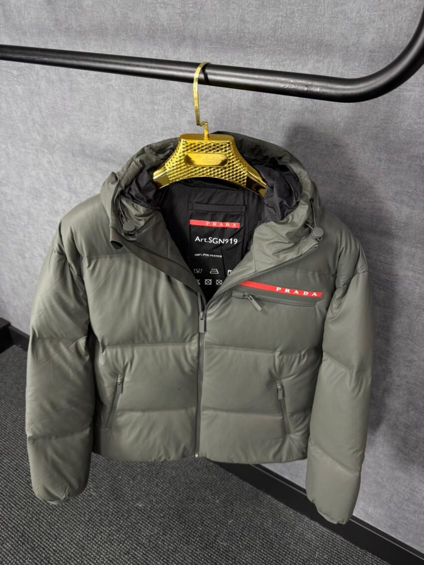 Prada Dark Grey Re-Nylon Hooded Puffer Jacket High Quality - Afbeelding 2
