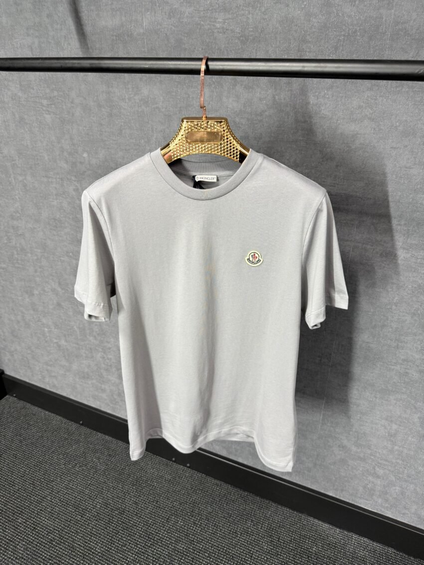Moncler Grey T-Shirt Simpel Logo