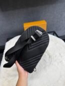 Louis Vuitton Slingbag Grey