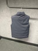 Prada Black Re-Nylon Sleeveless Puffer Jacket DUBBELZIJDIG